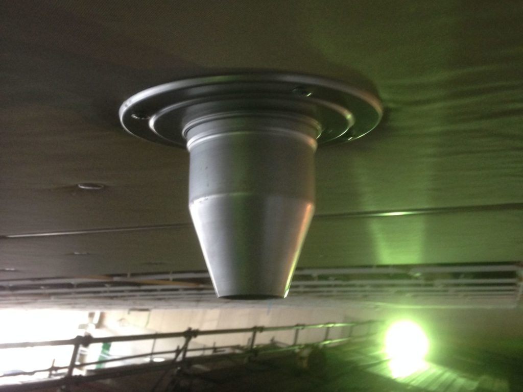 これも空調の吹き出し口です